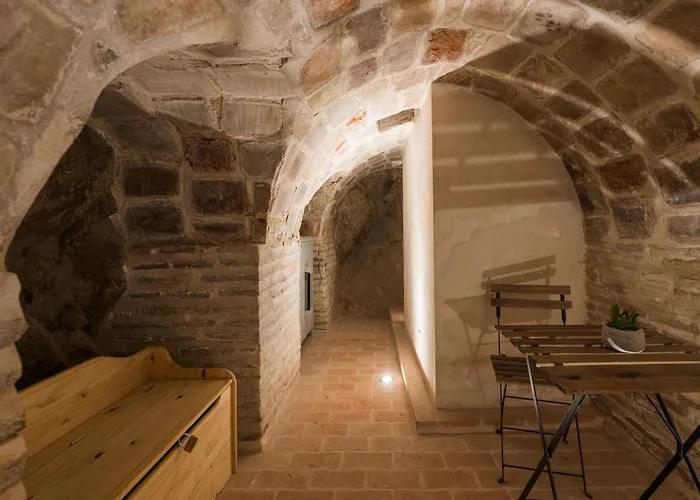 El Aljibe De San Cipriano - Apartamentos Aloha Toledo